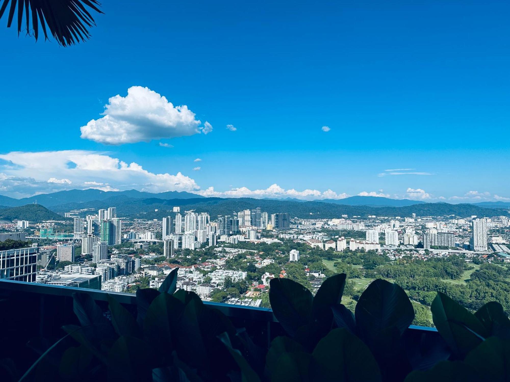 Eaton Service Apartment At Klcc 쿠알라룸푸르 외부 사진